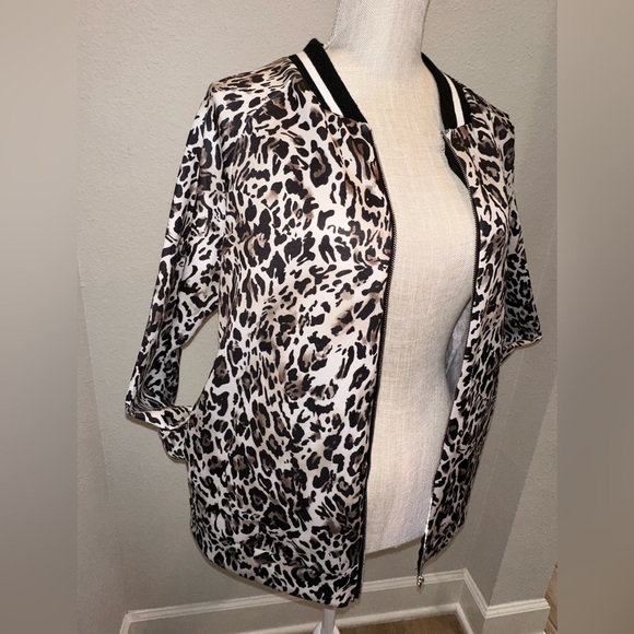 Leopard Jacket - Picture 9 of 12